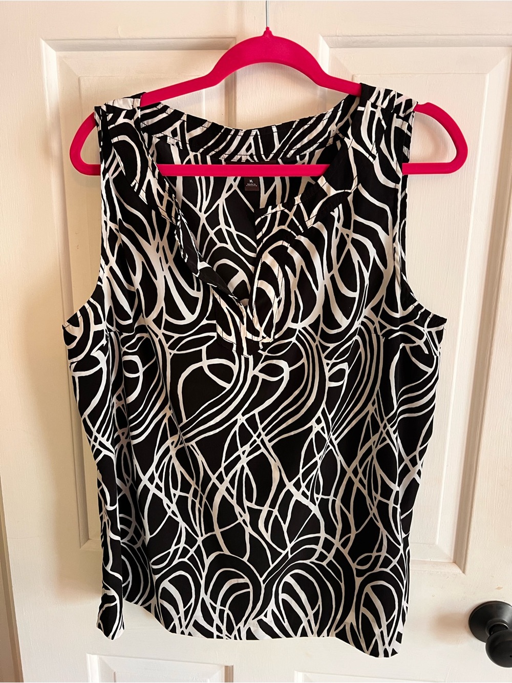 Dana Buchman Black & White Swirl Print Sleeveless Top XL
